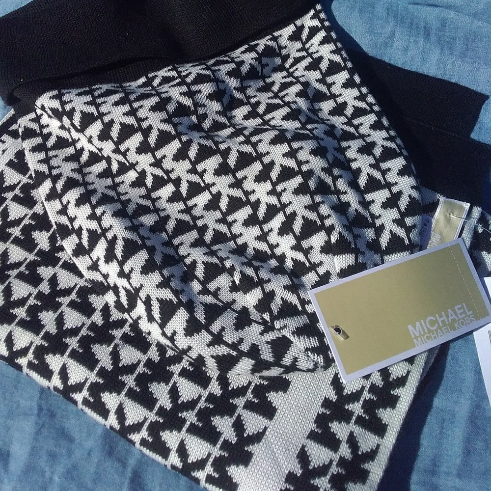 Michael Kors Hat and Scarf Set